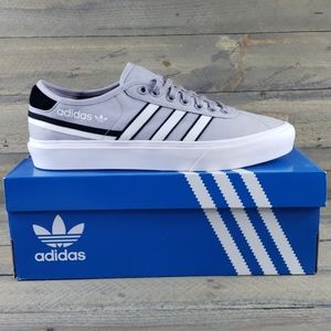 NEW adidas Delpala Canvas Casual Classic Sneaker